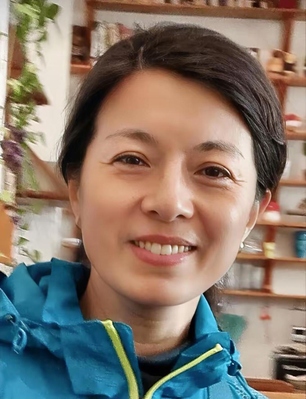 你可以说电影粗糙
​也可以说没内涵
​但唯独有一点，你喷不了，那就是他妈妈做的片