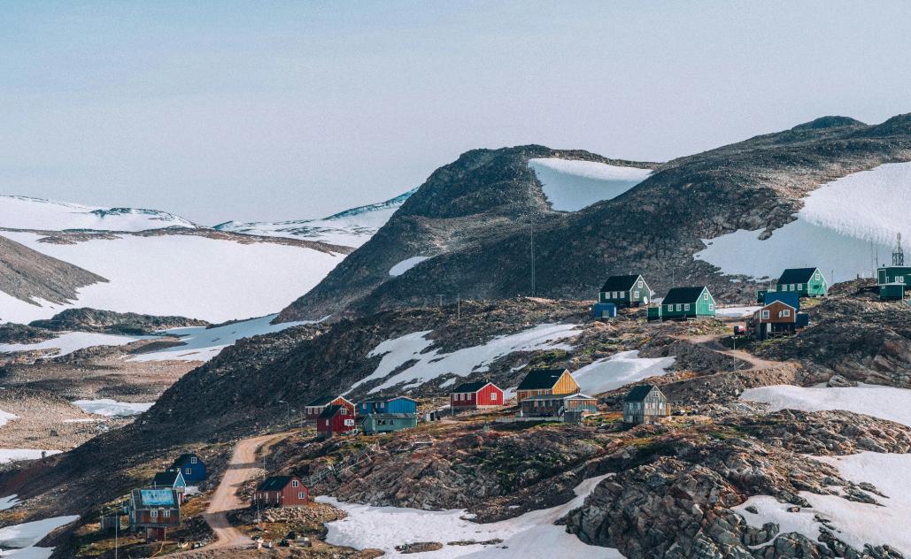 丹麦政府痛恨中国 
丹麦的外交大臣拉斯穆森:过去不允许中国对格陵兰岛投资，现在不