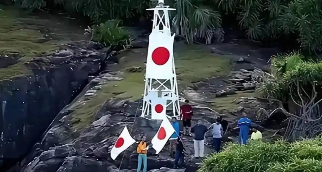 现在终于明白，为什么我们没趁着中日紧张把钓鱼岛上的灯塔拆掉，因为这个灯塔很可能会