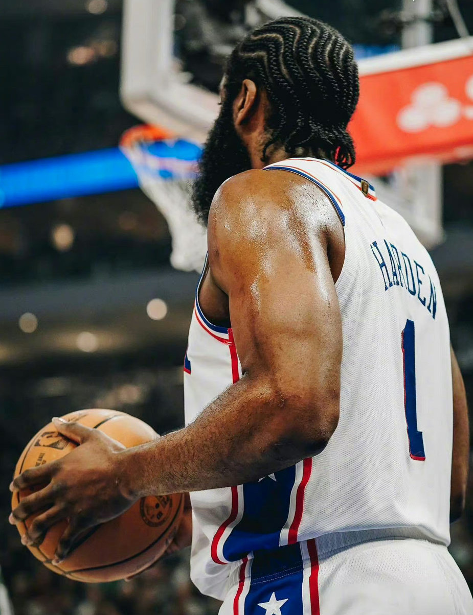 登哥入不入选无所谓了！“如果入选全明星替补阵容，那么很棒。如果没有，那么也不会改