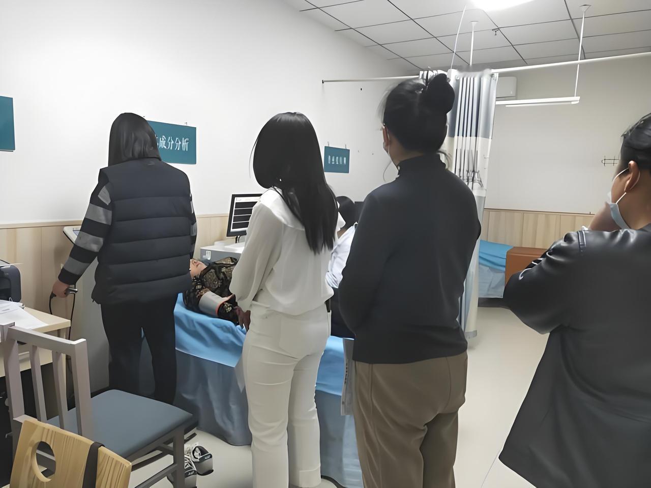 我是很抗拒体检的，倒不是因为我现在年龄大了，怕查出毛病。我是从30多岁时就抗拒体