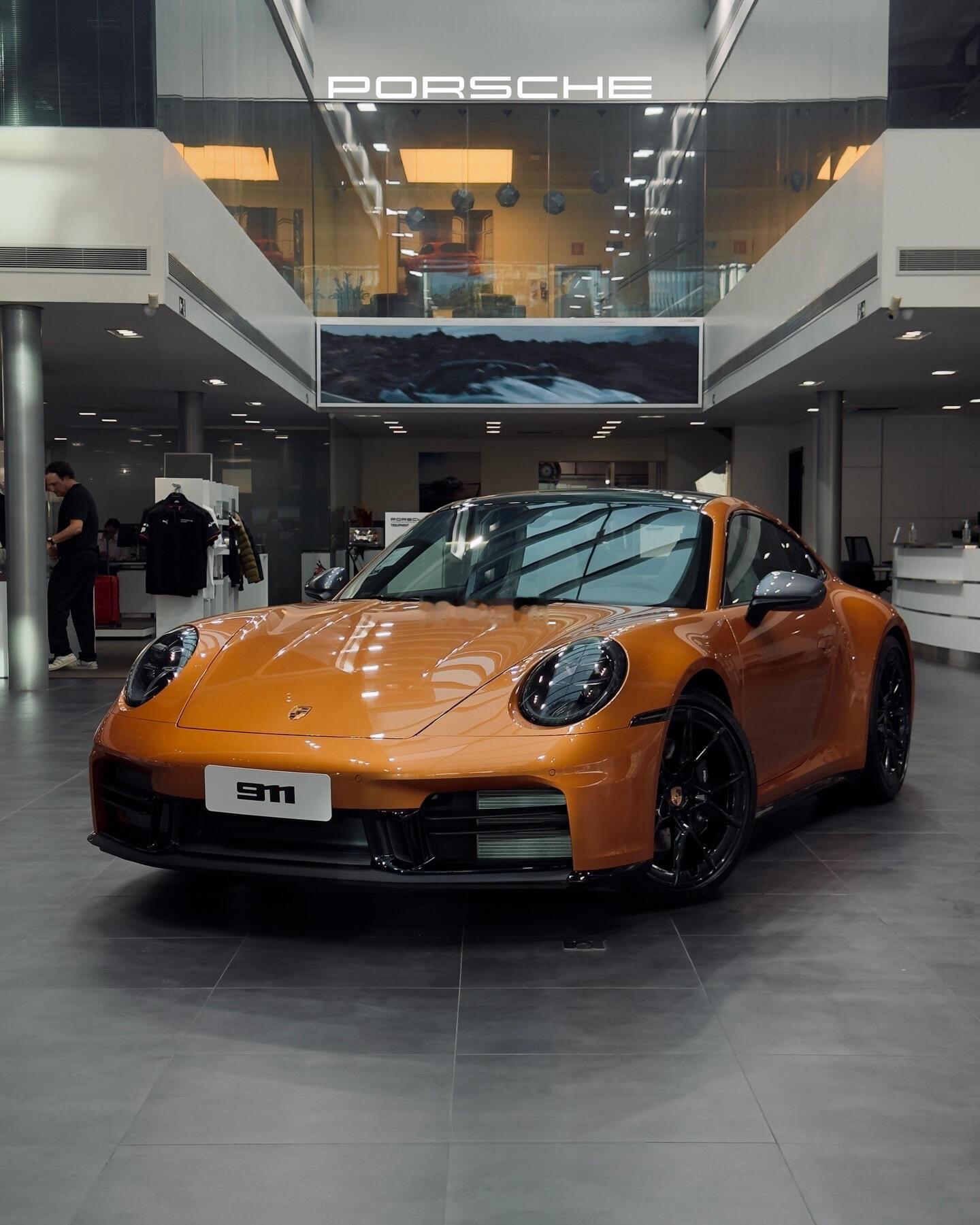 新款2025保时捷992.2 Carrera T 手动变速器，6速手动变速箱，比