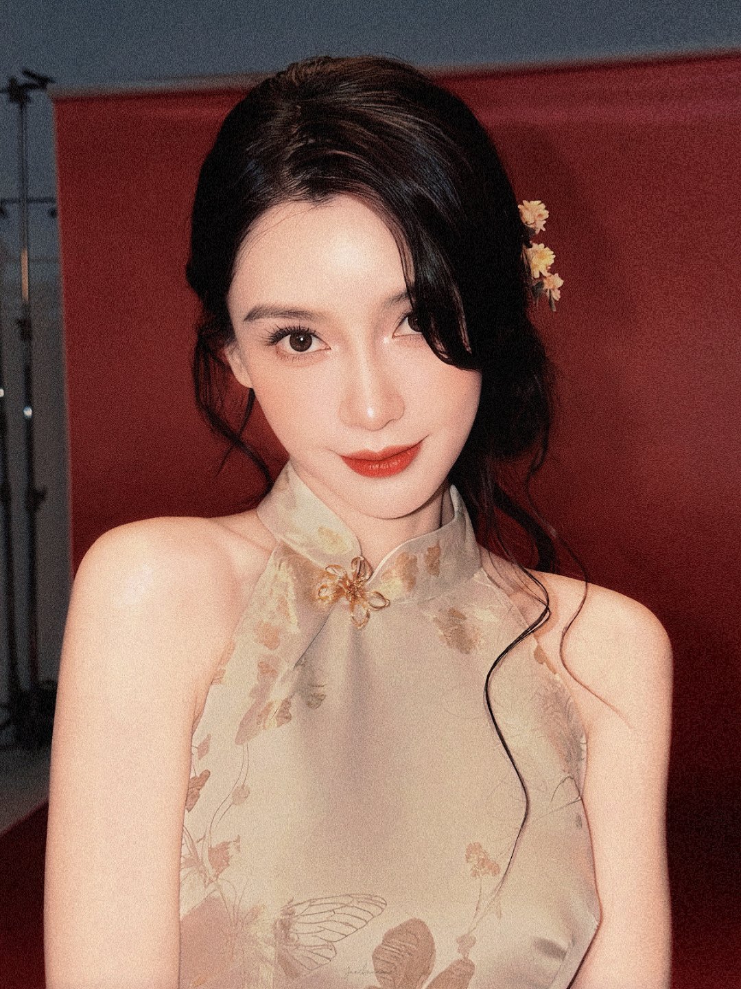 angelababy[超话] [坏笑]angelababy相思令 "白云的无意停