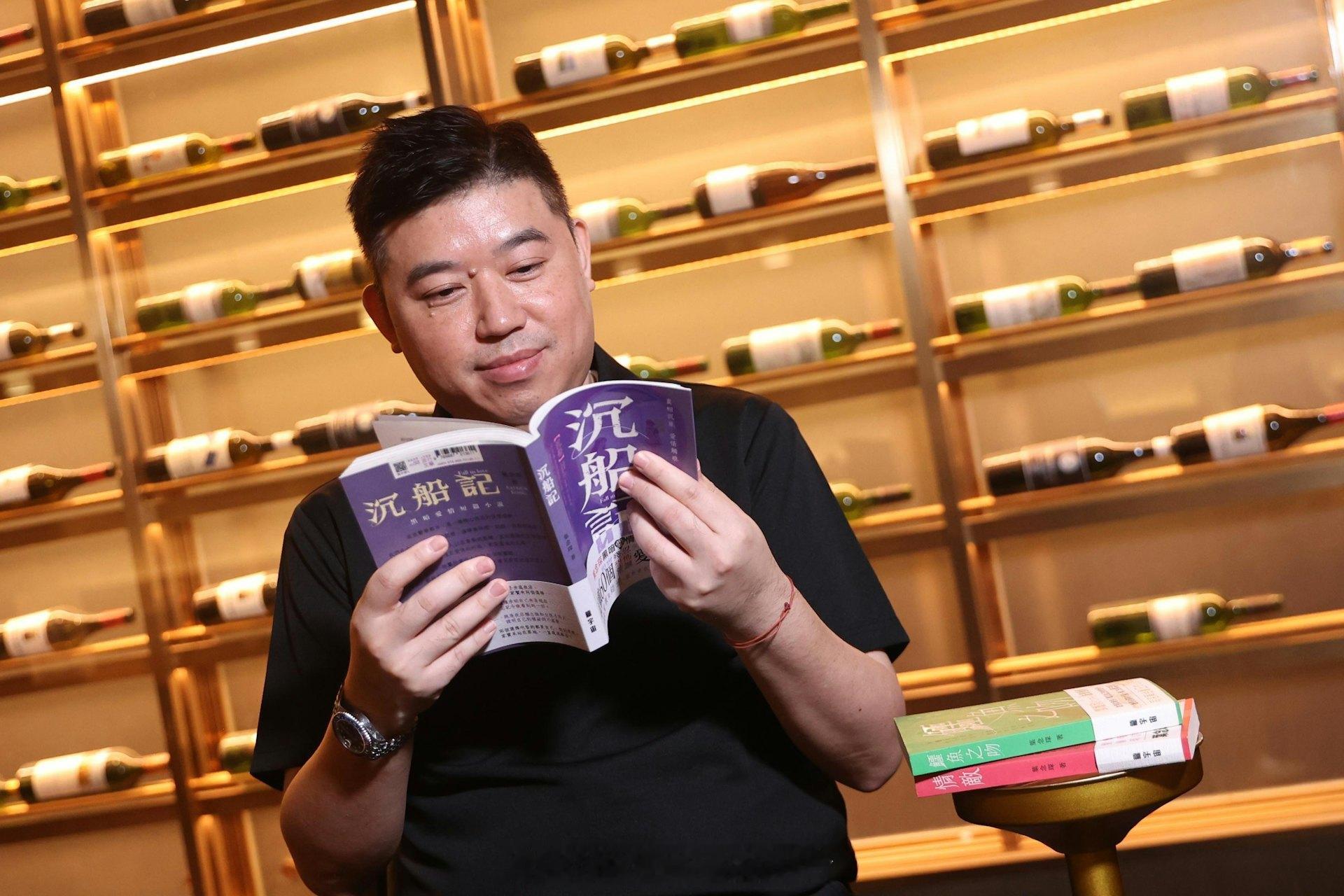 书展｜叶念琛新作《沉船记》剖开爱情背叛，直言作品不黑暗只写实，计划修复《独家试爱