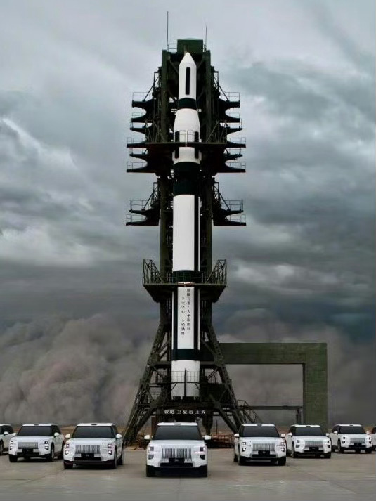 神舟二十号载誉归来，东风着陆场的暗夜戈壁上，通过航天级极限测试的民用旗舰SUV，