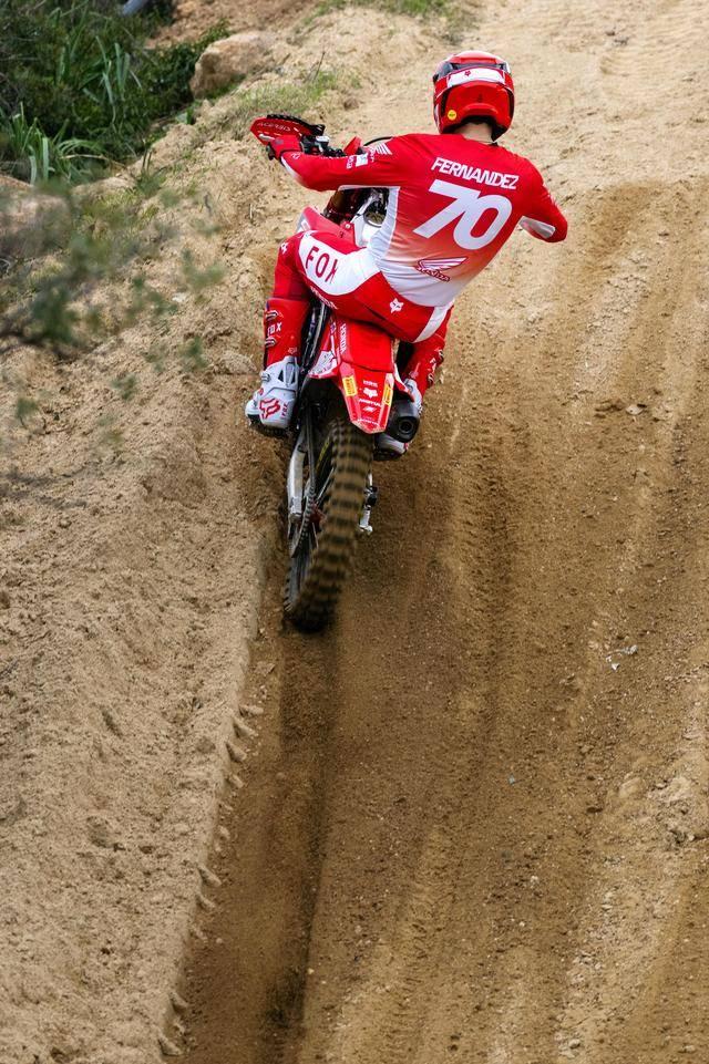 MXGP 瑞典站：Glenn Coldenhoff 老将出马，一个顶俩？
Gle