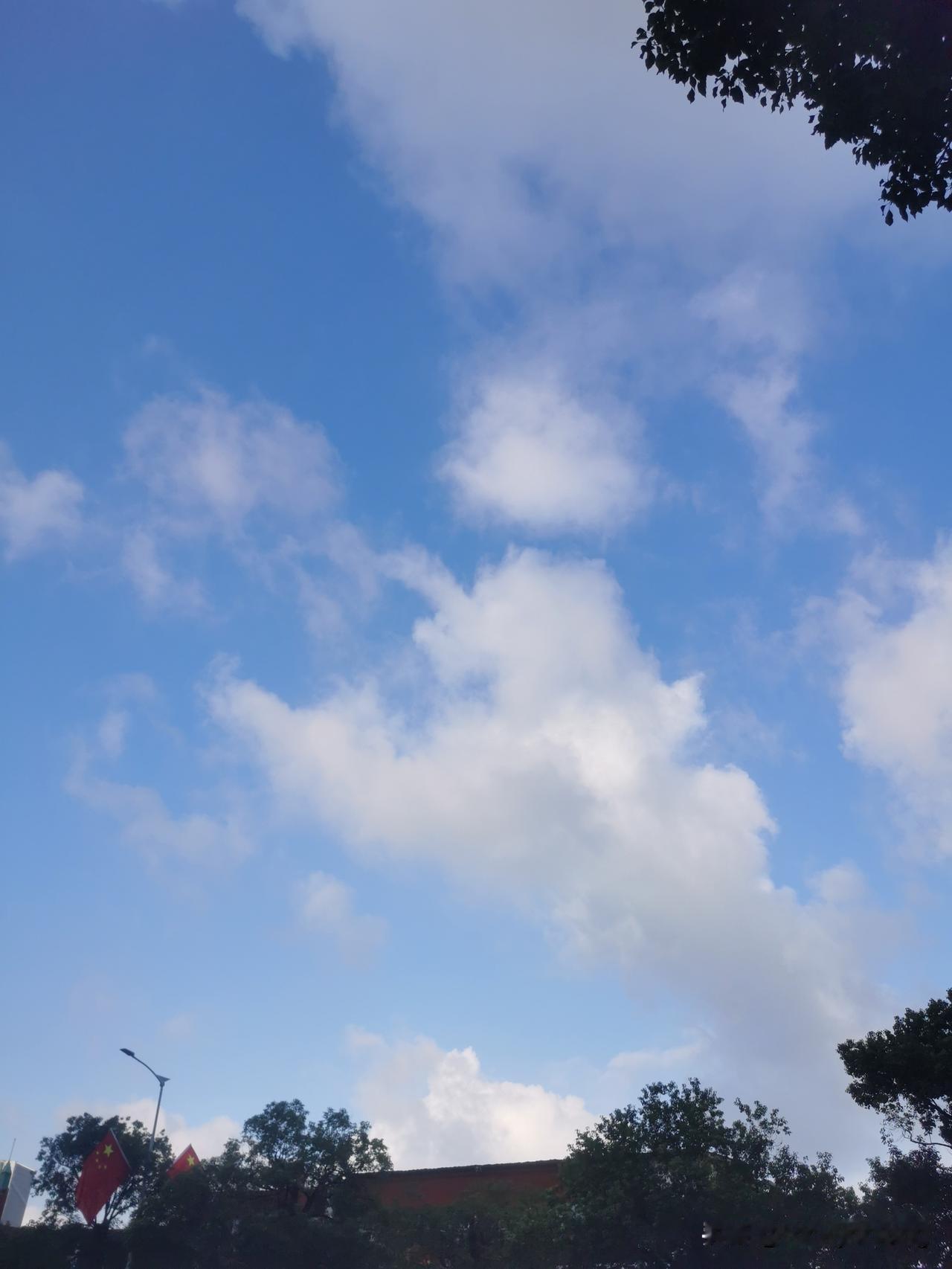 能否分享一下你拍摄的天空