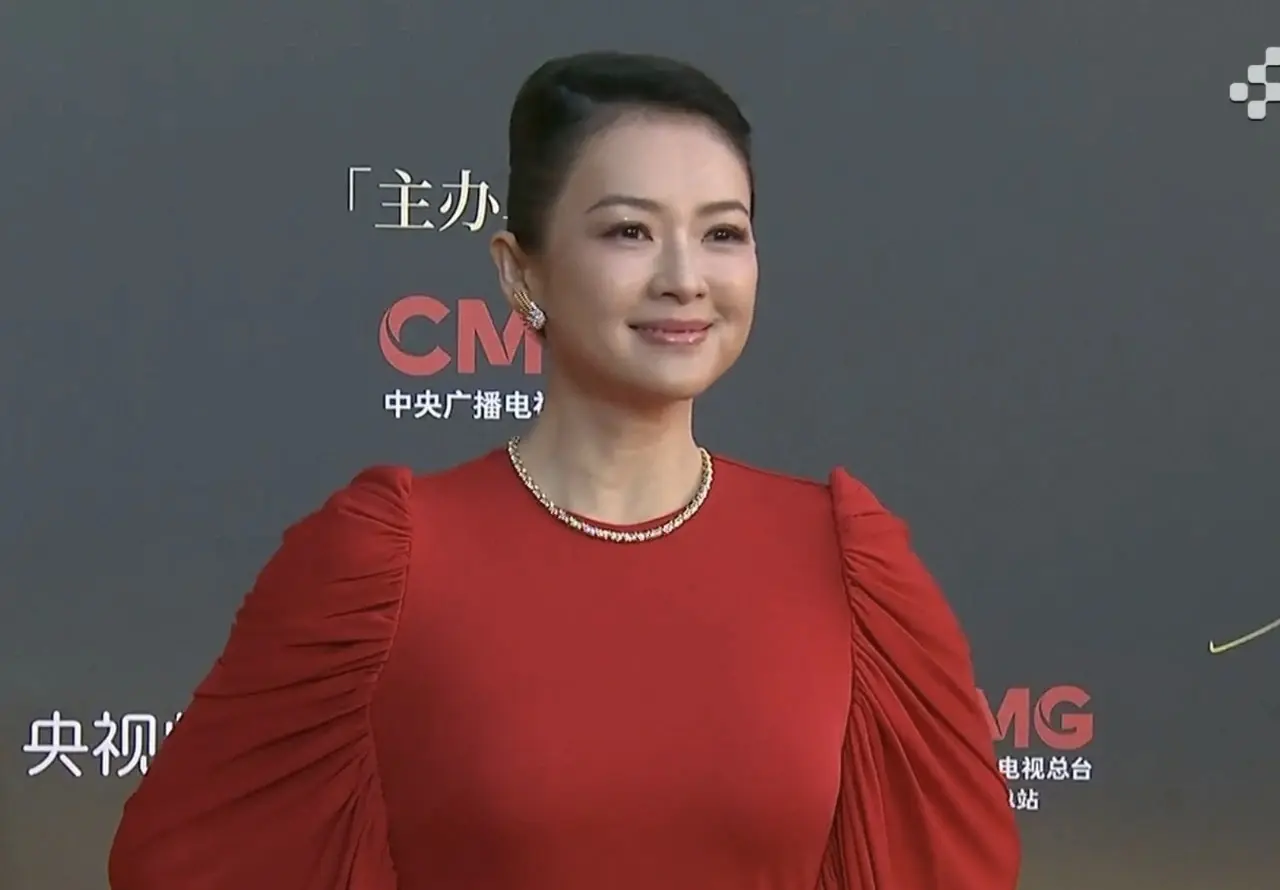 央视电影盛典女星怼脸生图。