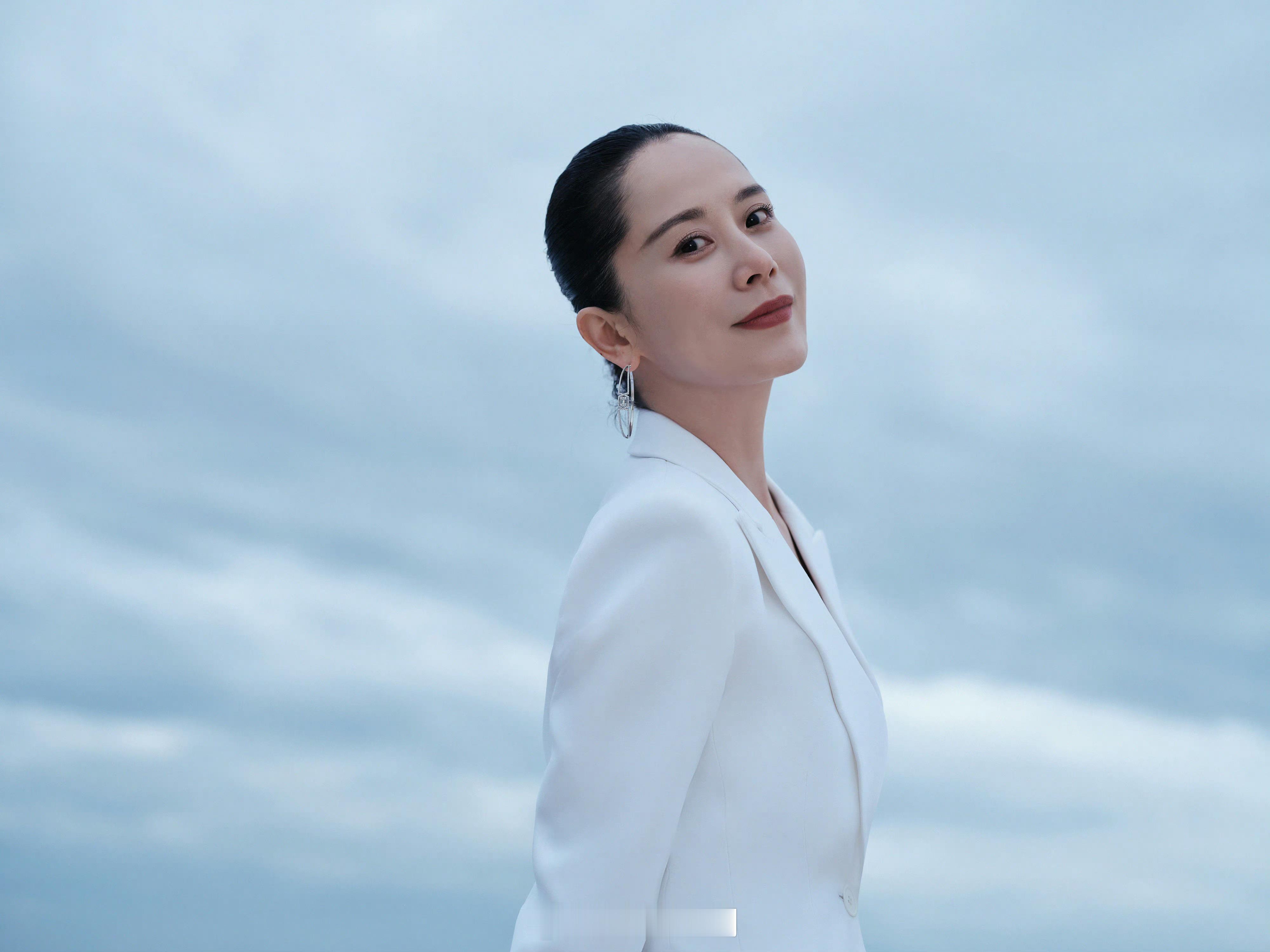 海清 