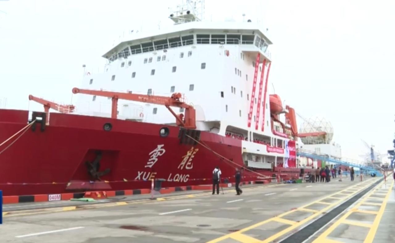 雪龙号踏浪归航，中国第42次南极考察圆满收官。科考队员奔赴冰封极地，深耕海洋生态