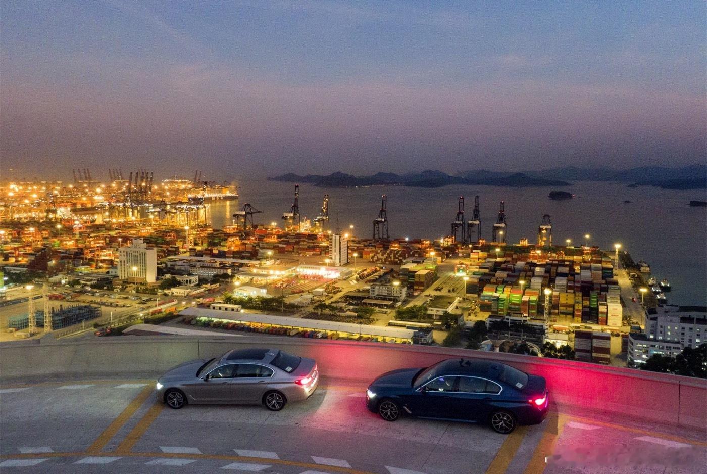 宝马在华召回15.1万辆汽车 北京时间9月4日16时19分，市场监管总局发布公告