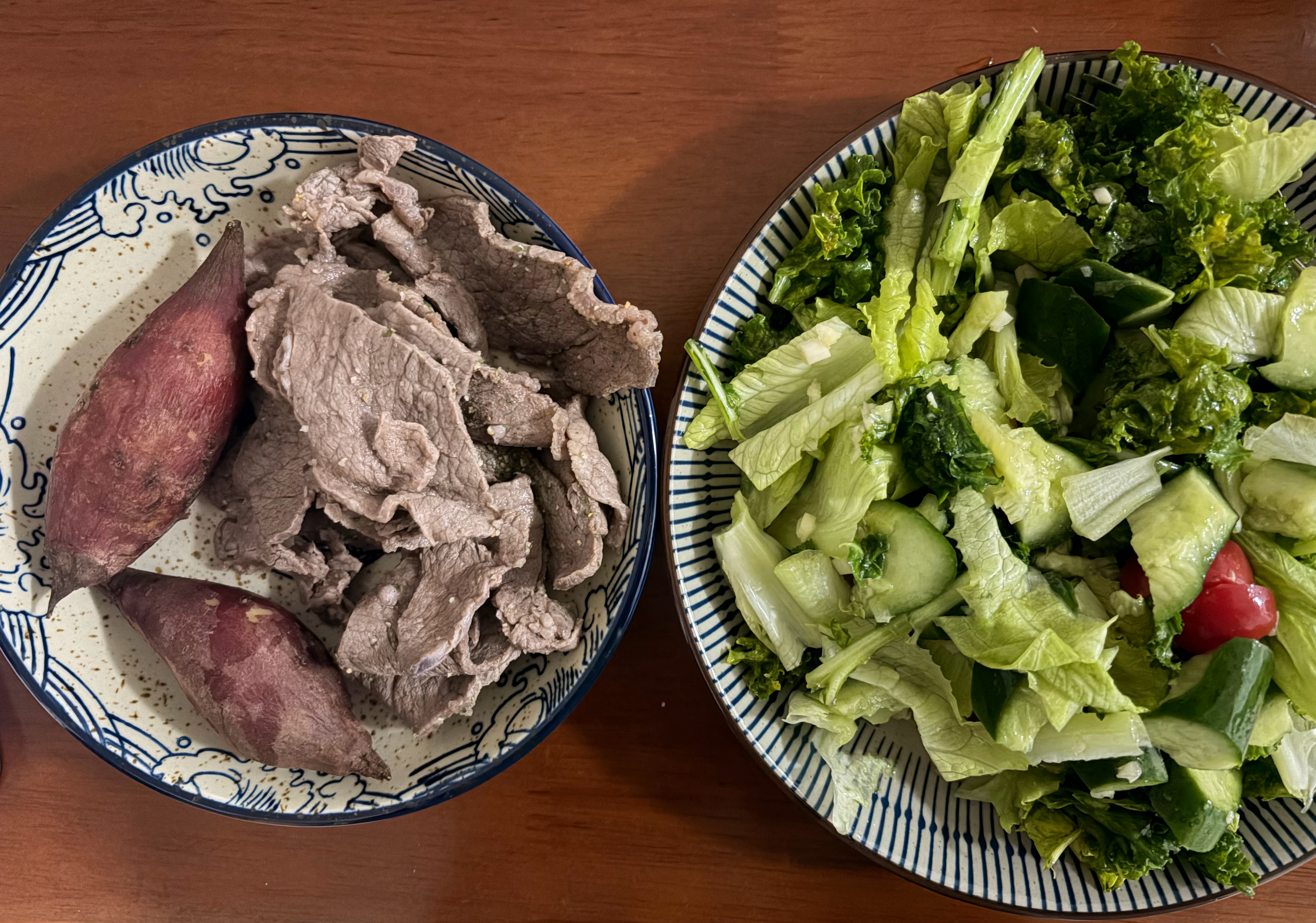 晚饭吃的啥？羽衣甘蓝有点不好吃今晚属于飞轮海，全部歌的MV看一遍全部的歌跟唱一遍