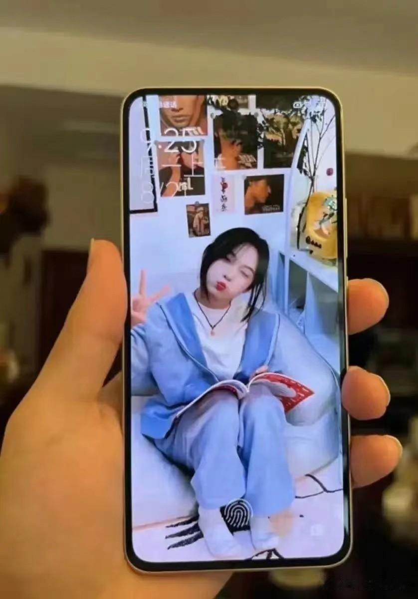 发现一款BUG机型，堪称六边形战士。

Redmi K60至尊版这么强的一款机型
