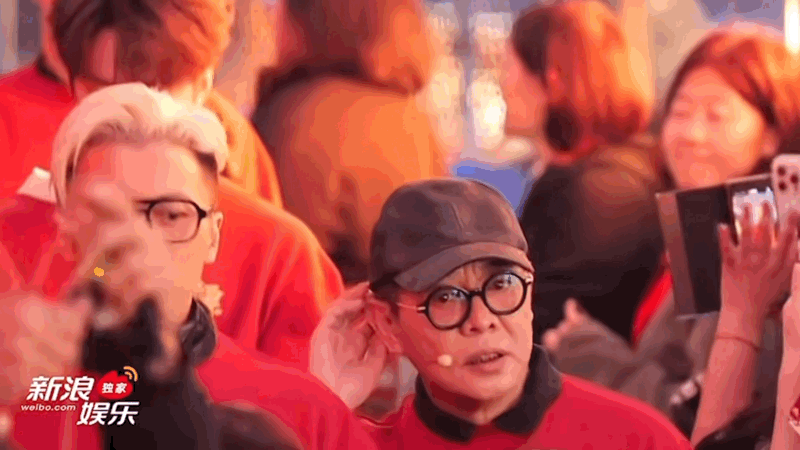 镖人剧组神图有了谢霆锋白发饰真帅啊于适这个浓颜长相也是真的很上相春节档马上有戏