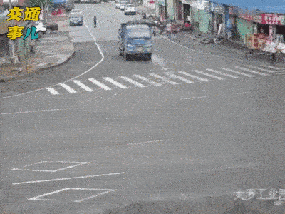 开车上路，一定控制好车速！绝大多数的车祸都是超速造成的！