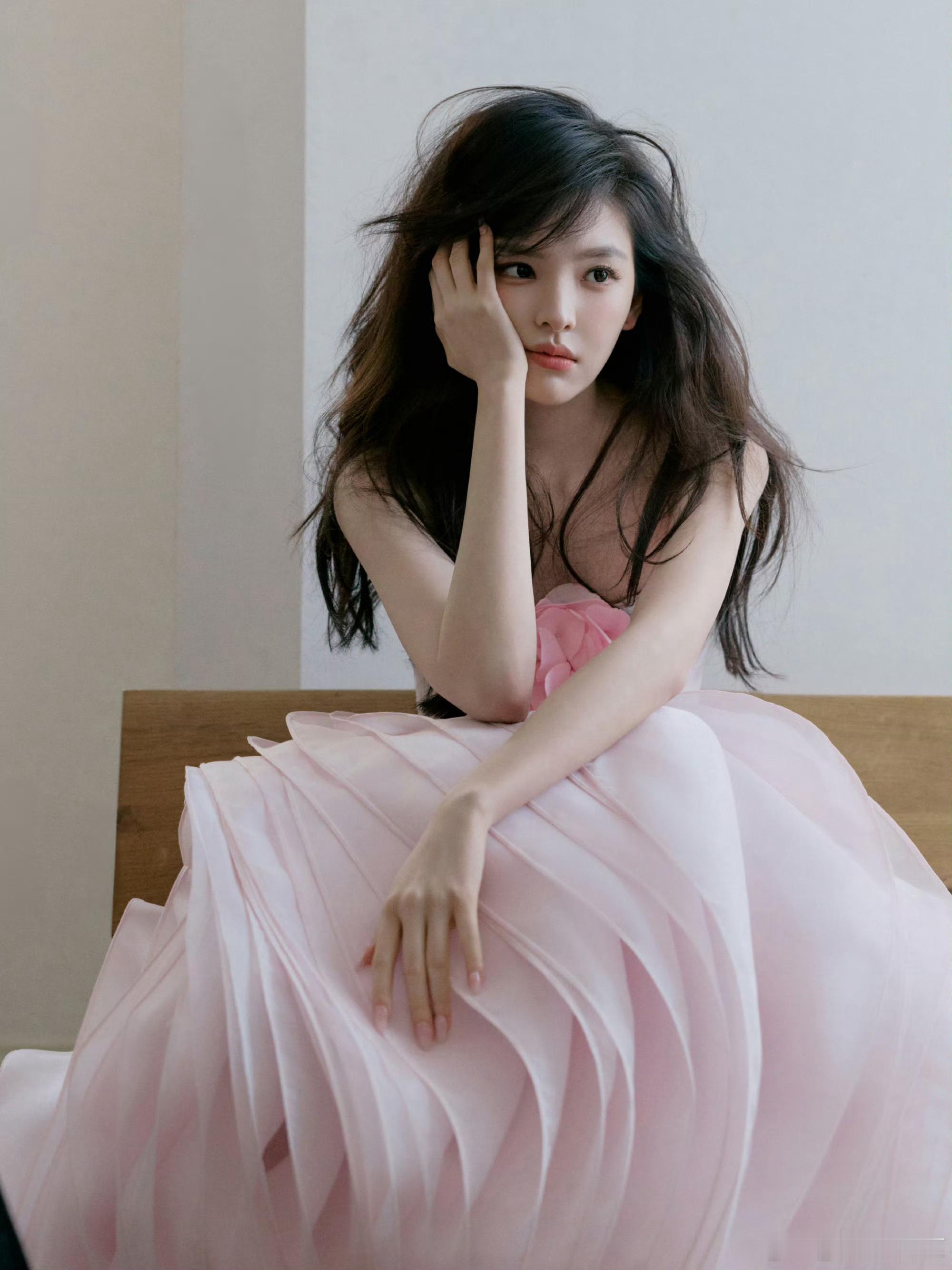 章若楠想把你和时间藏起来 zrn章若楠沈千盏 如果你问我幸福吗 我会毫不犹豫的说