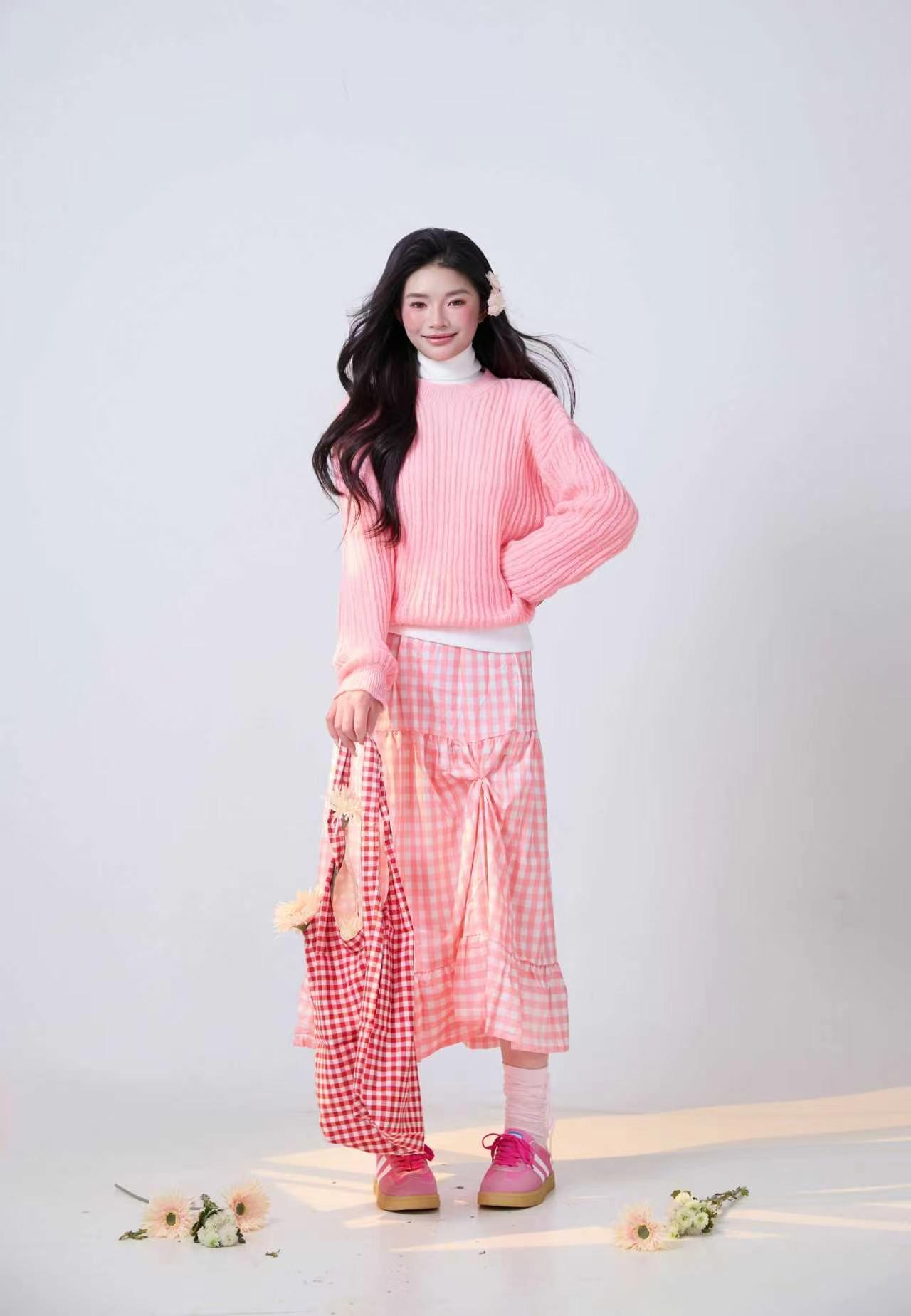 粉色是少女的专属BGM，一响起就让人想转圈圈。🎀💗 这组粉色系列写真，把棉花