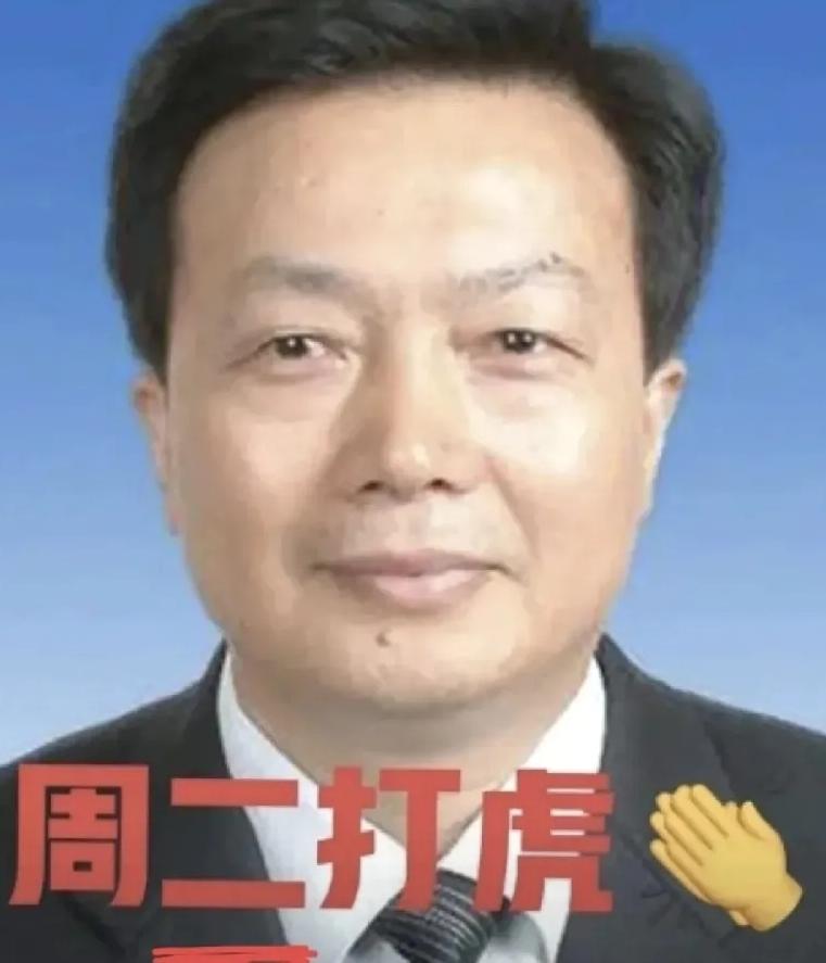 退了休也不等于进了保险箱，73岁的董昭礼这回算是彻底栽了。
 
都在家赋闲快8年