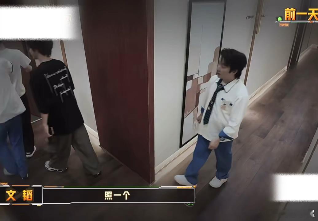 文韬一撒娇何运晨就妥协嘴上互怼毫不留情，文韬狠话输出拉满，可撒娇攻势一开启，小何