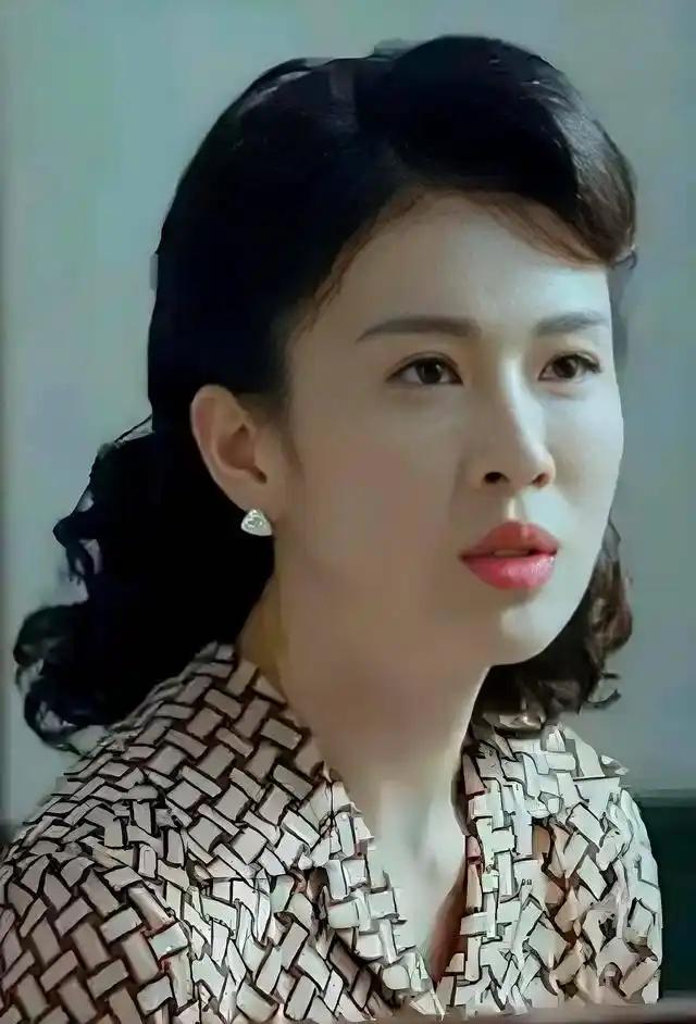 2015年，聂曦的妻子高秀娟走到生命尽头。弥留之际，女儿趴在床边问她还有什么心愿