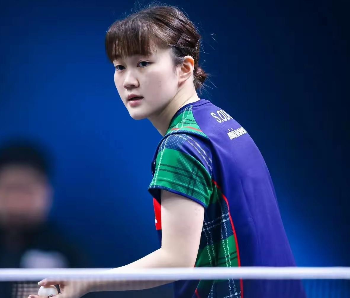 打削球，就喜欢看“二藤”虐桥本帆乃香了。
太原站，大藤沙月直落三局击败队友桥本帆