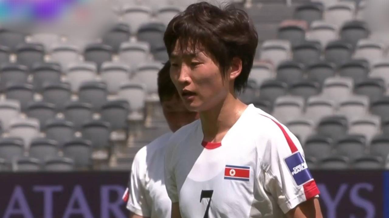 女足亚洲杯最大比分诞生！
朝鲜女足5-0狂胜孟加拉国，位居小组第一！
中国女足面