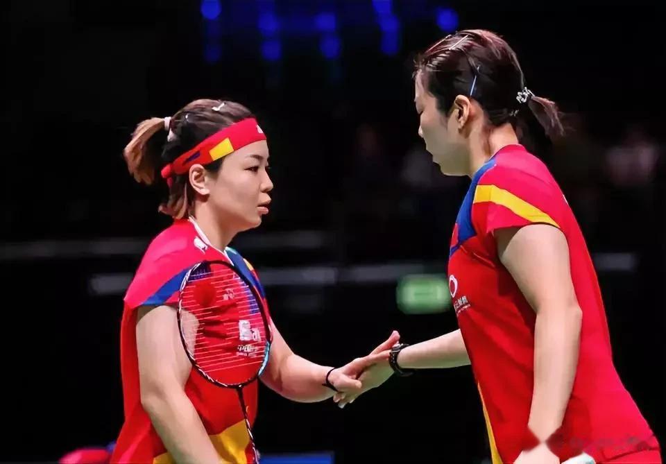  国羽凡晨组合创造了羽球历史
刚刚结束的羽毛球世锦赛女双决赛，国羽凡晨组合卫冕冠