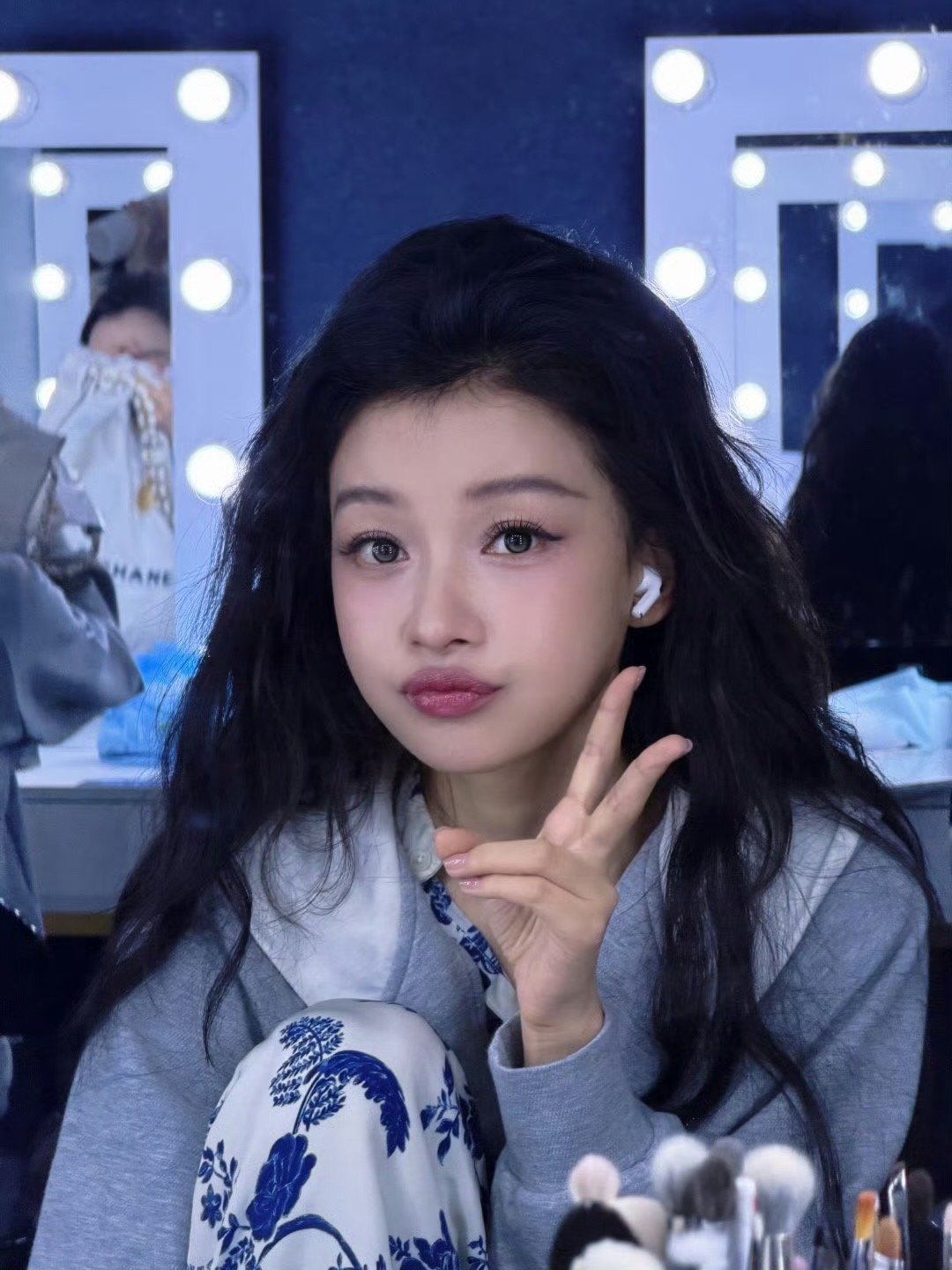 孙怡 者来姨 者来家族直播高光时刻，孙怡灵动可爱，和姐姐们说说笑笑，画面太治愈～