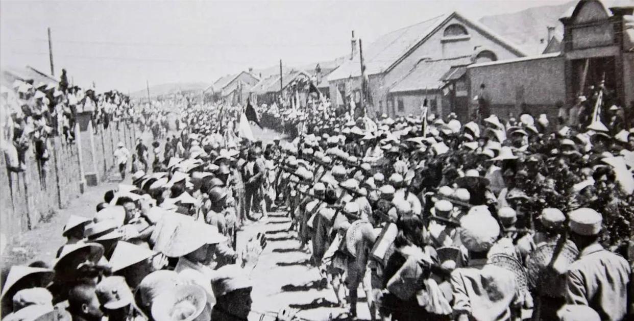 1938年，台儿庄大战前，孙连仲部3个师的武器装备，在被日军重炮锁定为头号目标后