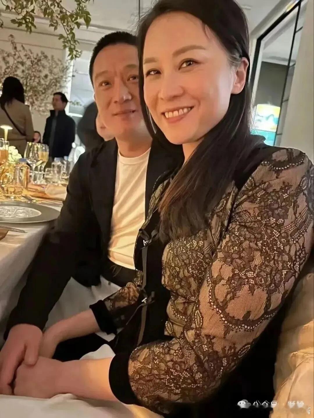 金刻羽 余海军 余海军需要金刻羽的家族光环为骗局镀金，而金刻羽或许看中其提供的“