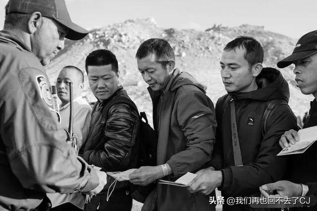 可能国内的朋友不清楚，中国底层润到美国，除了要饭或者从事非法产业，现在真的没啥出