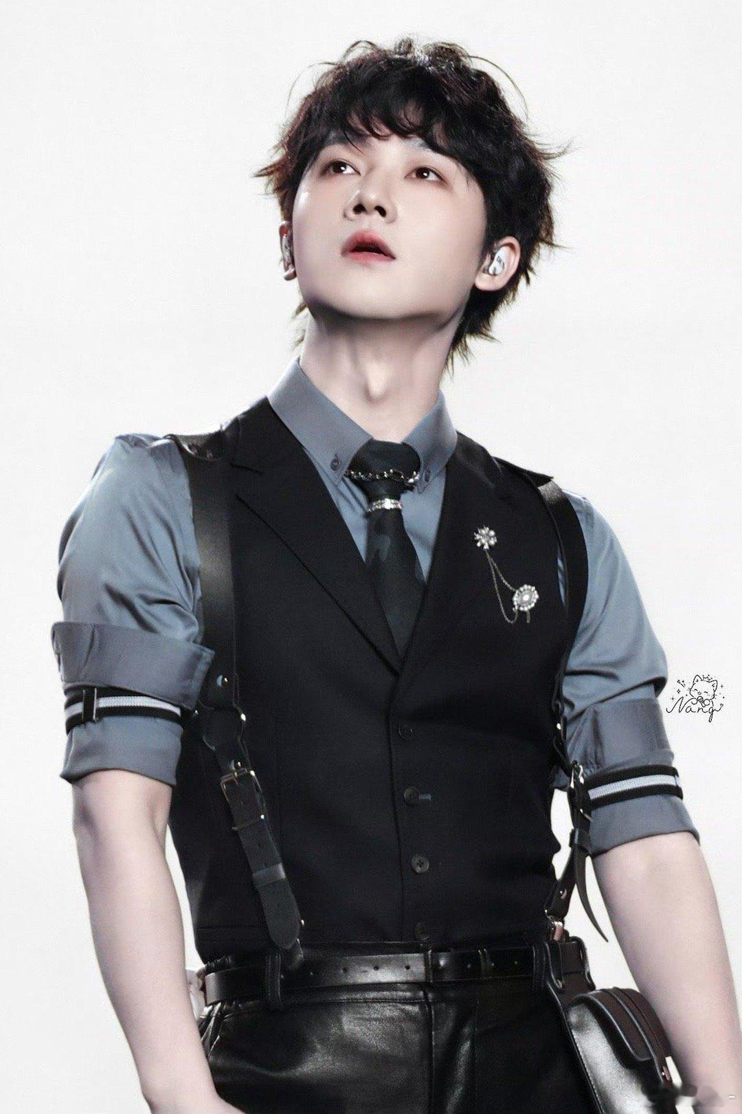 滑雪偶遇蒋敦豪和万妮达 雪山深处听非遗新唱！蒋敦豪纯净声线勾勒雪原，万妮达饶舌注