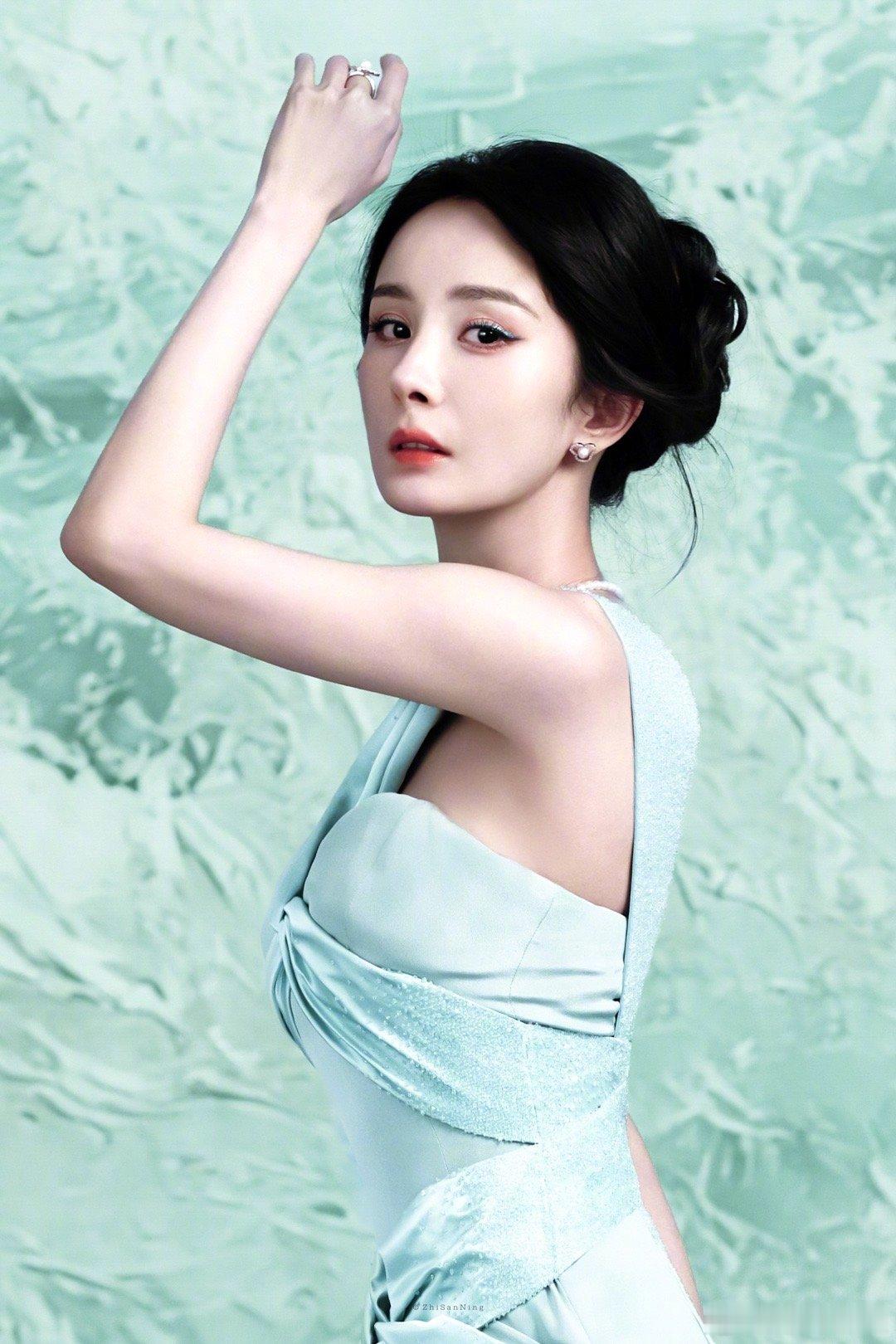 幂姐好大气的😍美！｜杨幂[心] ​​​