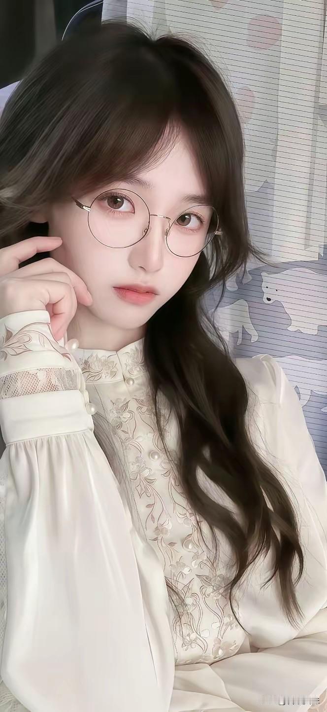 “不管活成什么样子，都不要把责任推给任何人，走错路，看错人，做错事，一切苦乐都是