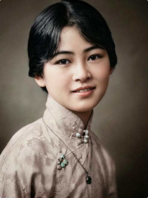林徽因曾说：“就算我再喜欢你，再爱而不得，你去碰了除了你爱人以外的异性，我就会伤