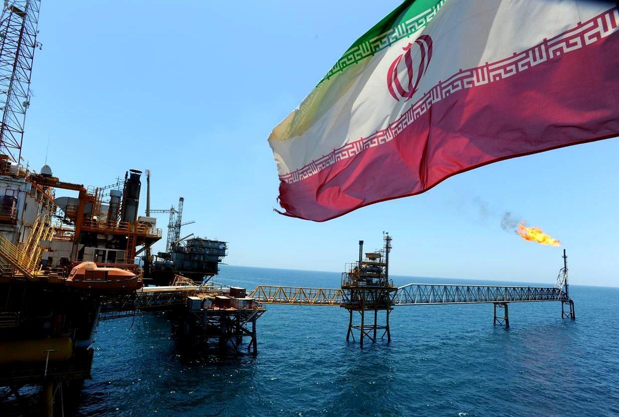 突发！
伊朗直接点名沙、阿、卡，全球能源心脏悬了，谁在逼它鱼死网破？
 
202