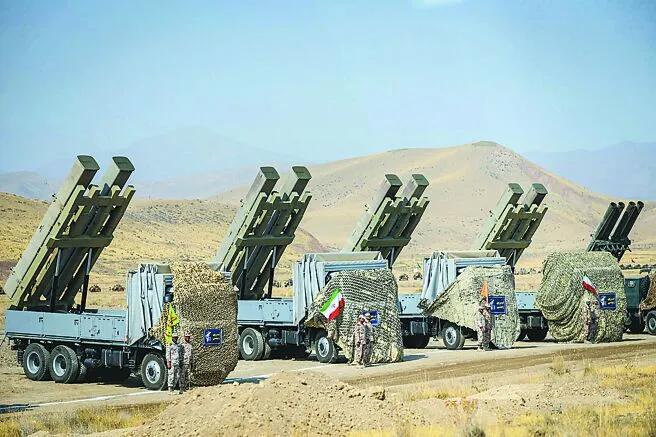 伊朗警告30分钟攻击美舰，霍尔木兹海峡对峙升级

美国情报评估揭露，伊朗地下掩体