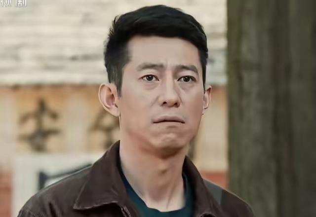 赌债砸碎了家，流的是血，不是钱。
她流产那晚，他在牌桌上输光了孩子的未来。
被绑