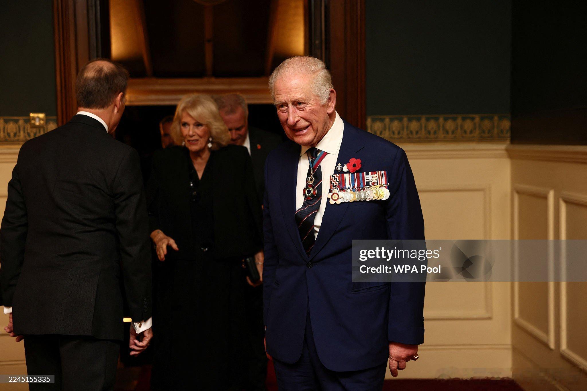 新闻 2025.11.08 英国王室成员出席阿尔伯特音乐厅举办的一年一度的阵亡将