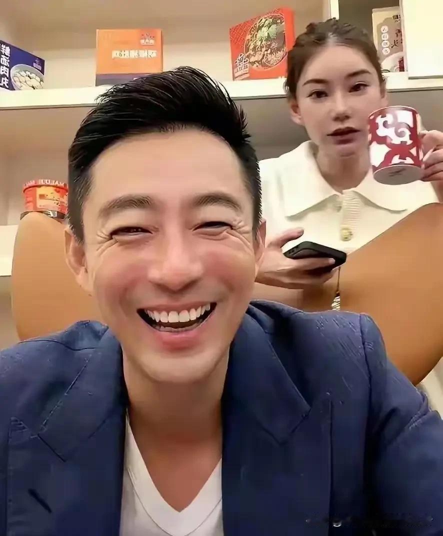 母亲是个狠人儿子也是，大S不值得[祈祷]