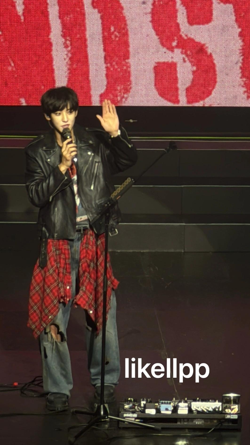 【朴灿烈】卷毛小狗🐶完全是男大·朴灿烈瘦到脱相 ​​​
