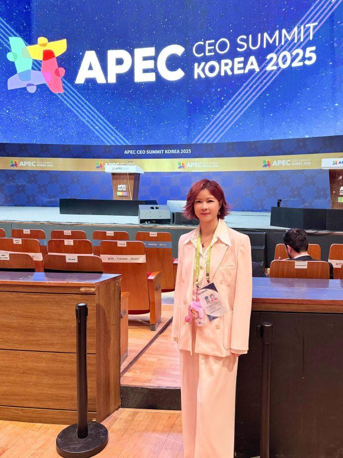 这才是杜华的本业 我们熟知的杜华可能更多是综艺中的“严厉”导师，但她真正的身份是