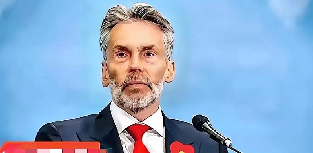 快讯，快讯！
荷兰政府正式宣布
​荷兰当局在2025年11月6日正式发布的针对半