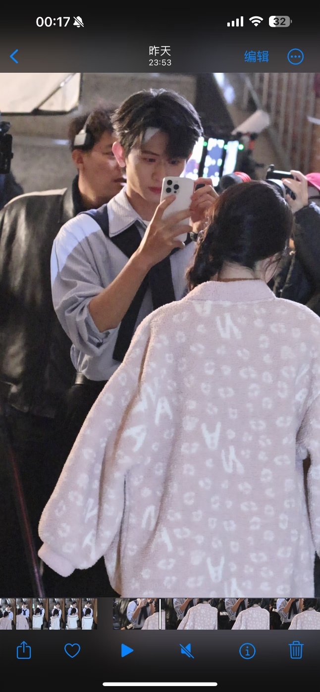 我就说陈添祥应该常驻现偶《时光与你都很美》妆造目前看来还不错 