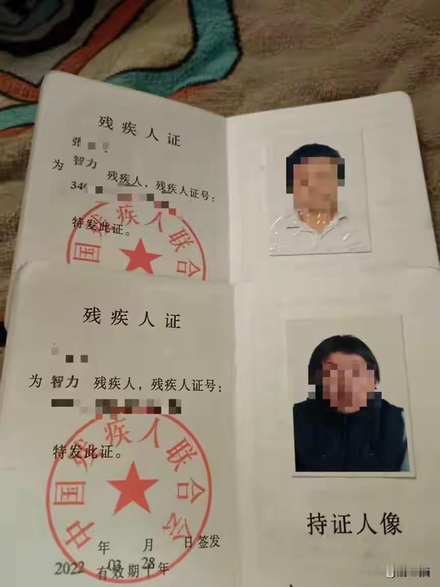 读完这则新闻，内心五味杂陈。在精选看到这篇《12岁男孩餐馆内被烫伤8天后死亡：父