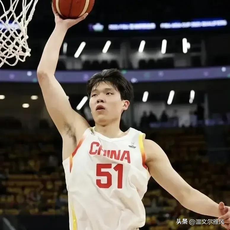 终于等到你！易建联接班人即将登陆NBA!
19岁小将杨瀚森即将参加NBA选秀，对
