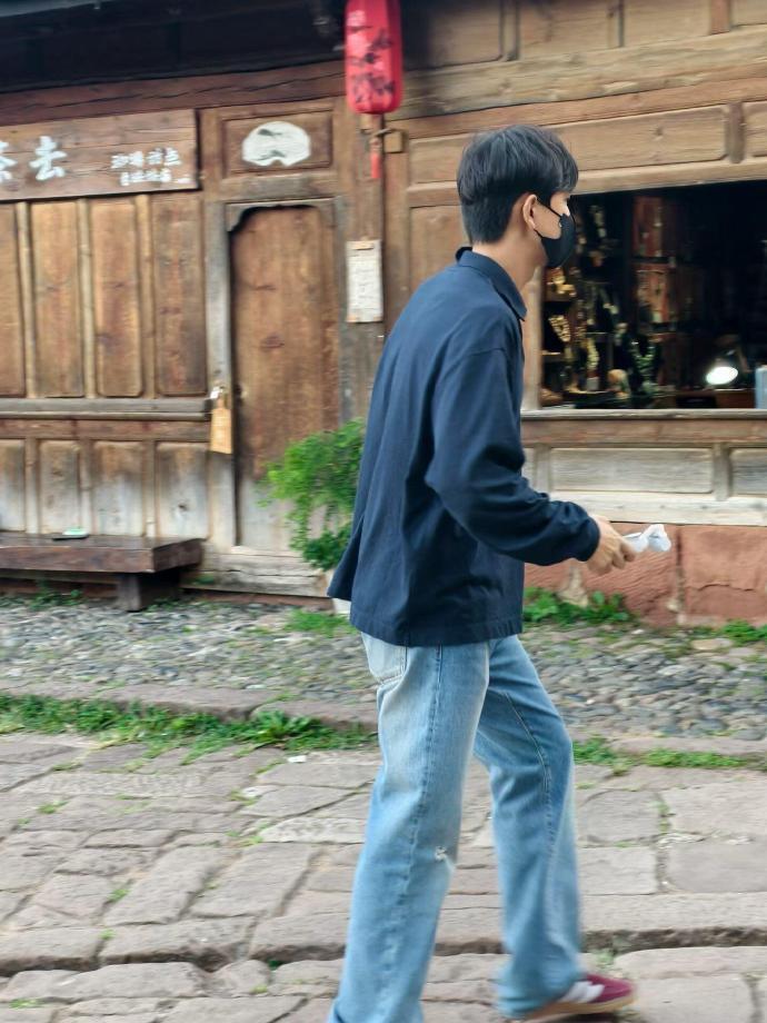 李现回沙溪古镇了李现回沙溪古镇了，真的梦回《去有风的地方》了