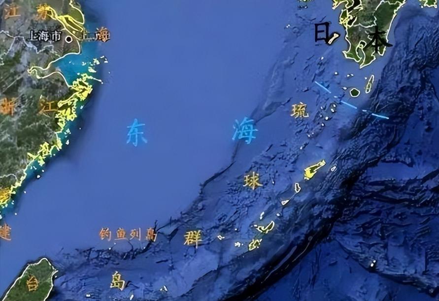 果不其然。日本政府突然宣布了，对北方四岛、竹岛、钓鱼岛的主张继续强硬，相关表述再