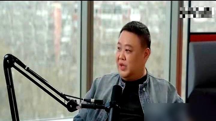 别再瞎传姜昆把孙越发配去喂大象了。今天咱们掀个底儿，孙越根本不是李文华的亲外孙，