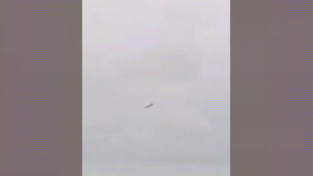 干得漂亮！伊朗民兵发射前卫防空导弹，成功命中美国海军F-18舰载机！央视新闻报道